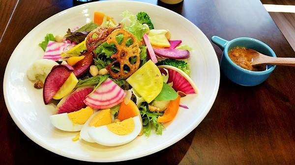 新鮮野菜 八王子でサラダランチを食べるならここ セイトinfo 八王子 立川 多摩の情報サイト